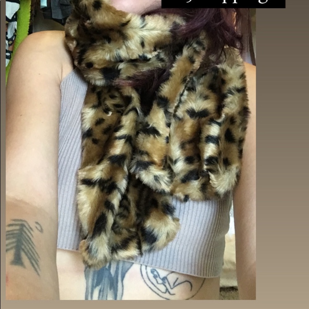 Chettah scarf